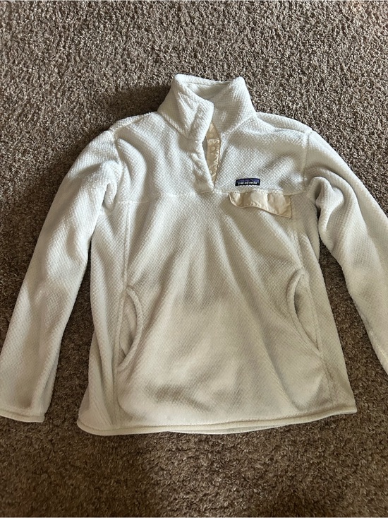 Patagonia Tops - White Patagonia Fleece Snap Up 1/4 Zip Pullover- Medium